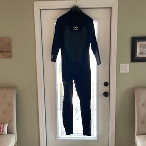 Billabong wetsuit